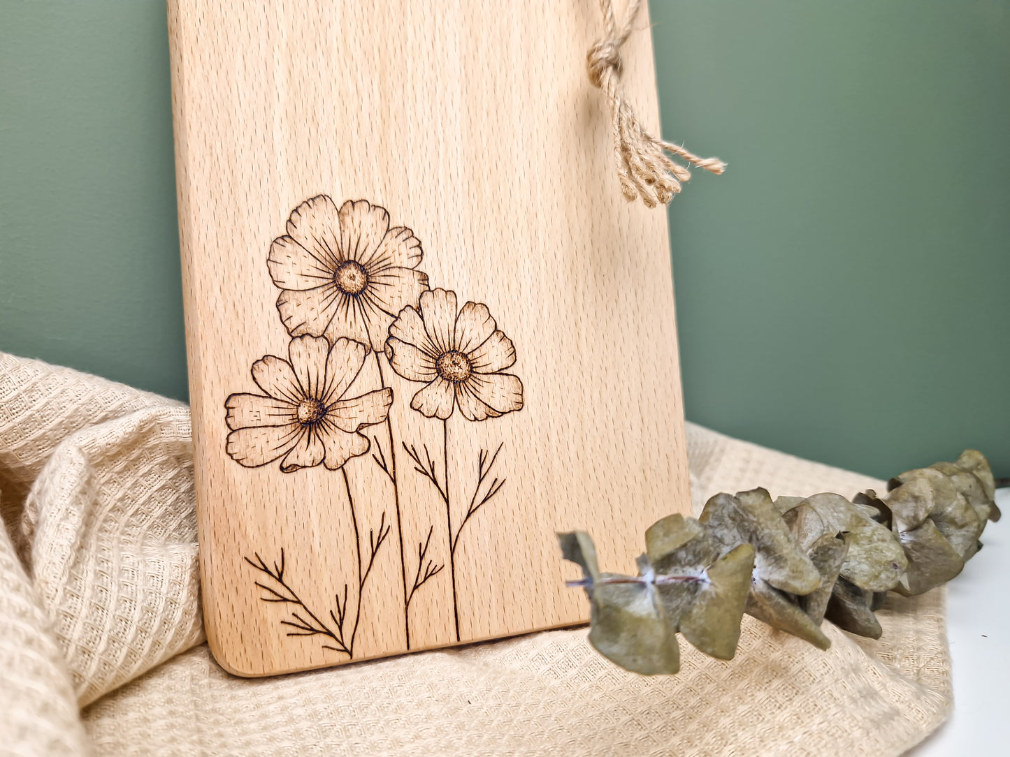Sulfur Cosmos Serving Board