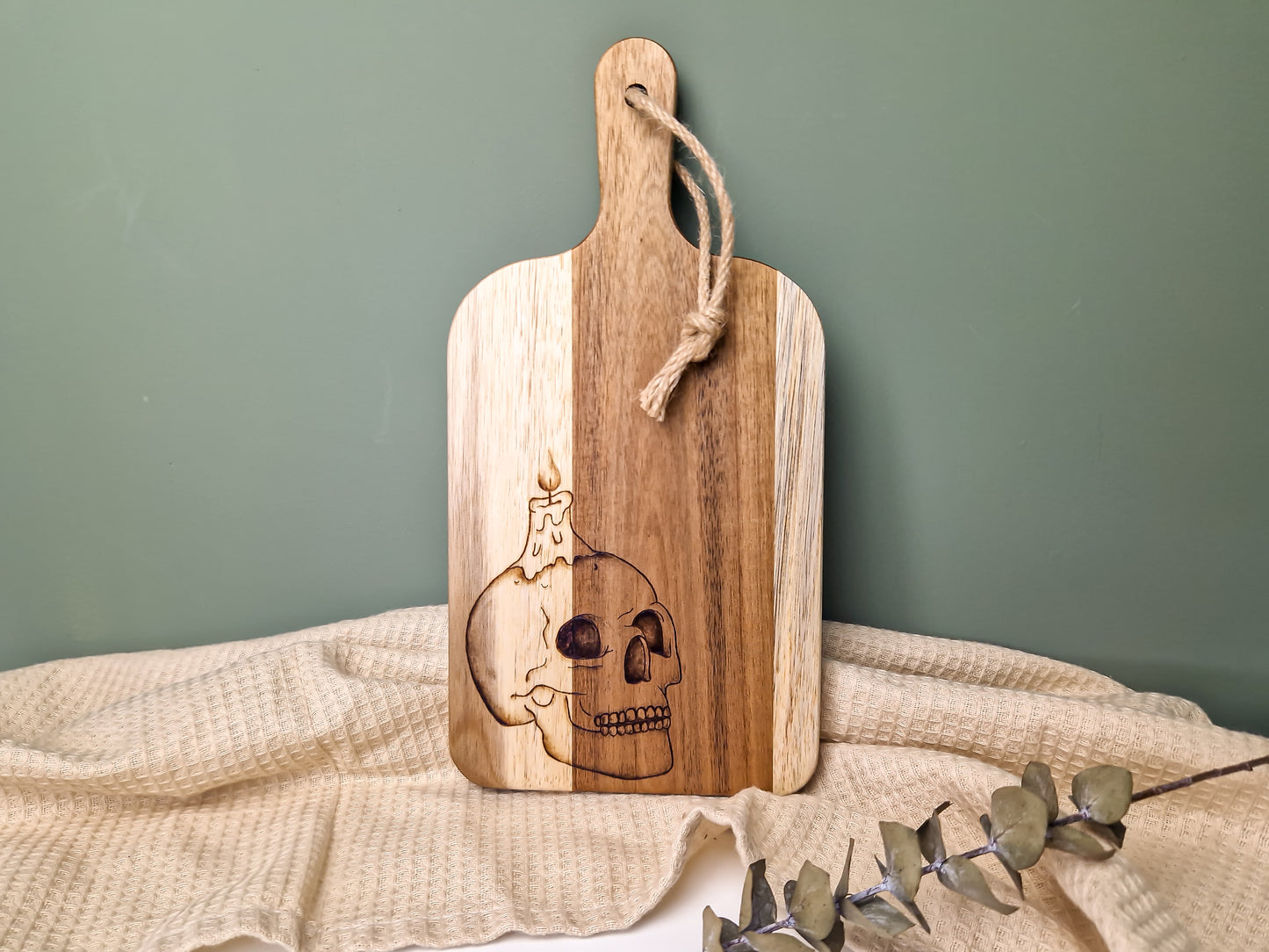 Skully Serving Board